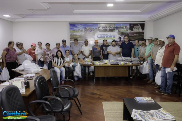 ENTREGA DE UNIFORMES - EPIS PARA OS FUNCIONÁRIOS DO PÁTIO-17