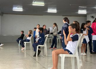 Projeto Bons Olhos leva cuidado com a visão a estudantes de Cambira
